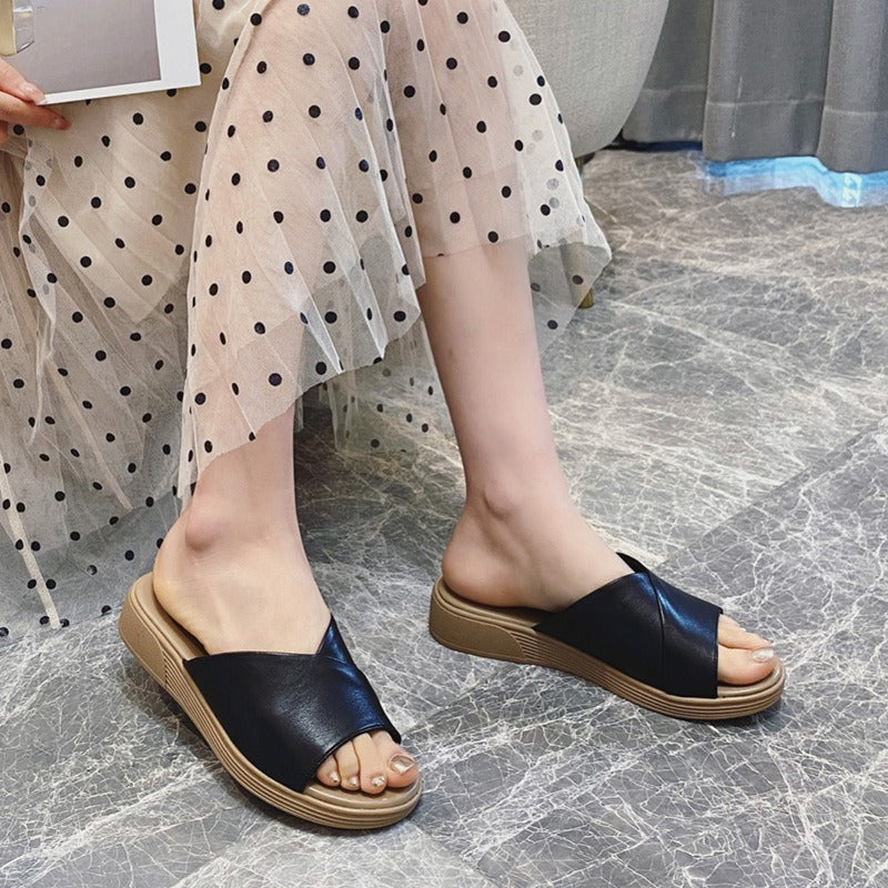 Top Layer Cowhide Womens Casual Flat Bottomed Sandals Summer New Leather Slippers Womens Shoes